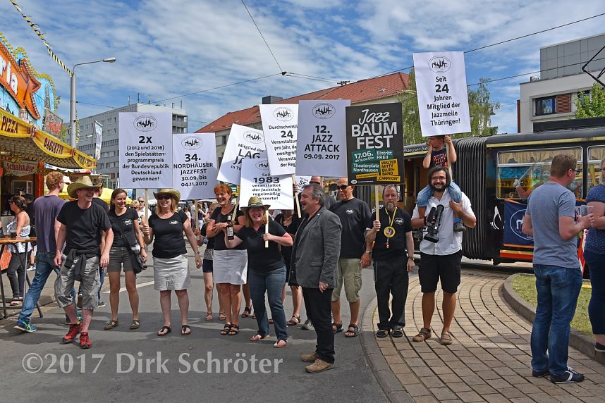 Der Nordh&auml;user Jazzclub beim gro&szlig;en Festumzug