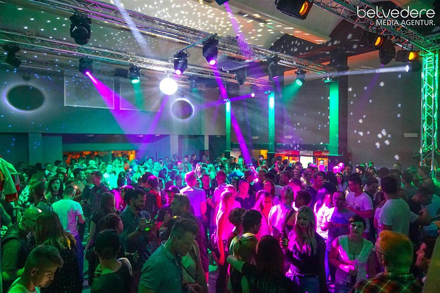 Party im Jugendclubhaus in Nordhausen - der Samstag