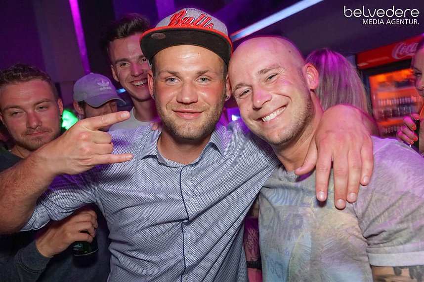 Party im Jugendclubhaus in Nordhausen - der Samstag