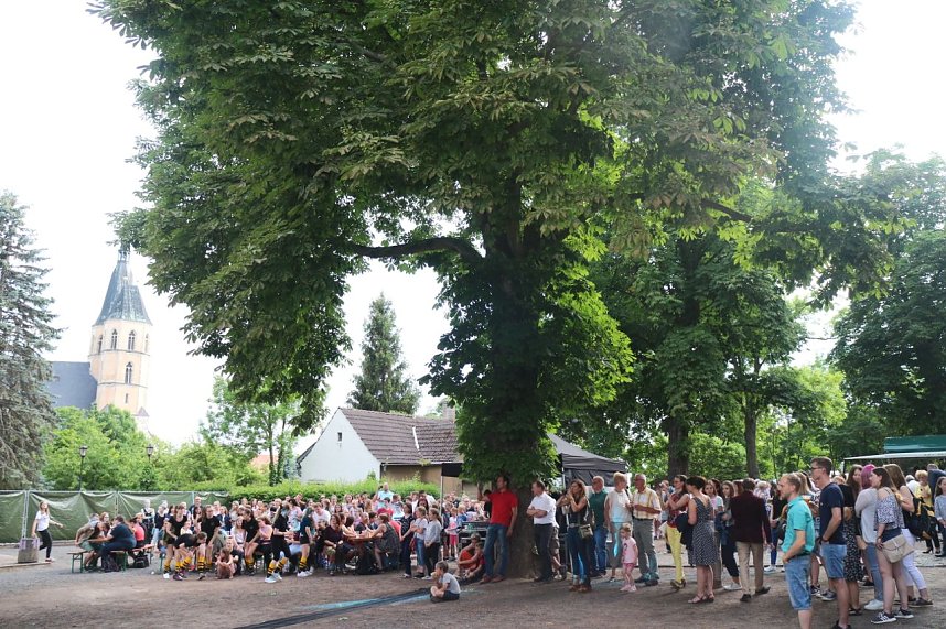 Bye, bye Oberstufe - den Beginn der Sanierung am Humboldt-Gymnasium wurde heute ausgiebig gefeiert
