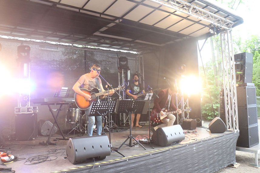 Bye, bye Oberstufe - den Beginn der Sanierung am Humboldt-Gymnasium wurde heute ausgiebig gefeiert