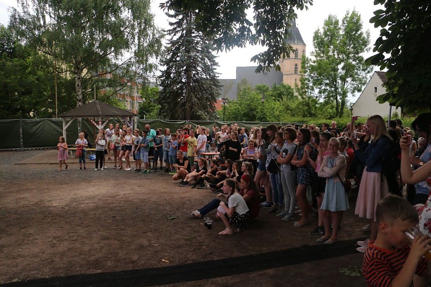 Bye, bye Oberstufe - den Beginn der Sanierung am Humboldt-Gymnasium wurde heute ausgiebig gefeiert