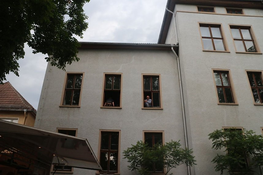 Bye, bye Oberstufe - den Beginn der Sanierung am Humboldt-Gymnasium wurde heute ausgiebig gefeiert