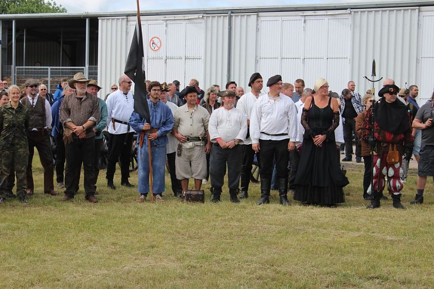 Gro&szlig;e Parade auf dem Dickkopf
