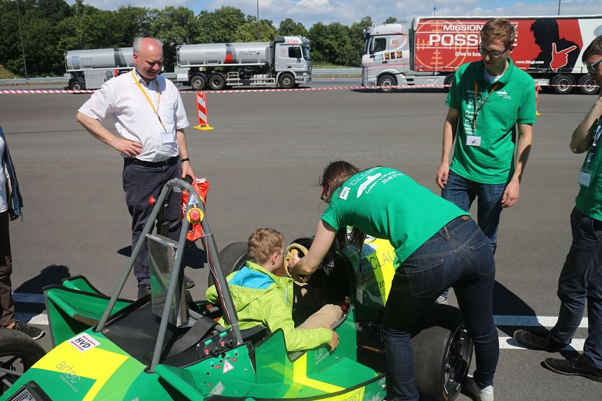 F&uuml;r jeden etwas zu entdecken gab es zum Berufsaktionstag auch auf dem Autodrom