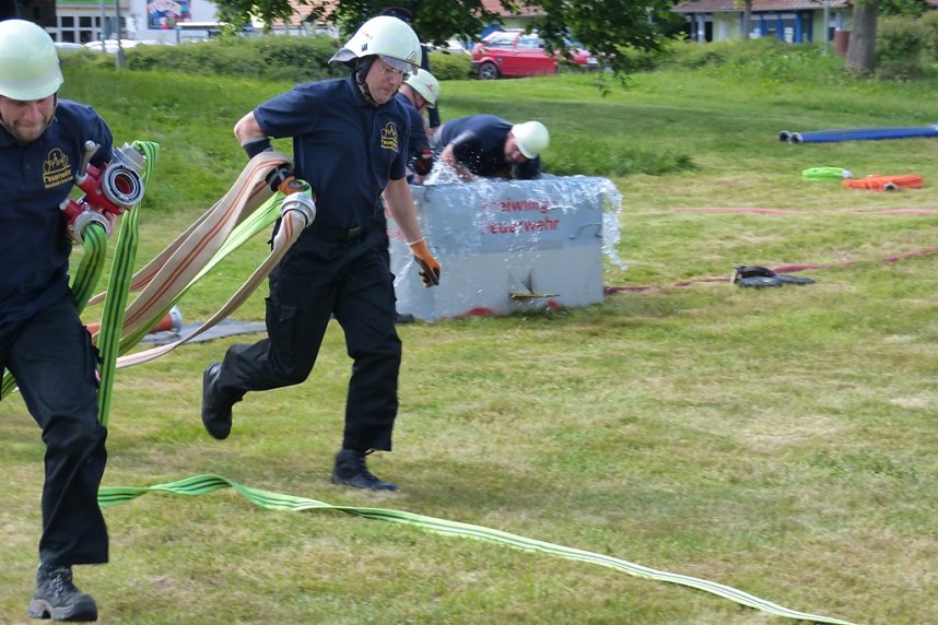Zum L&ouml;schangriff fertig....