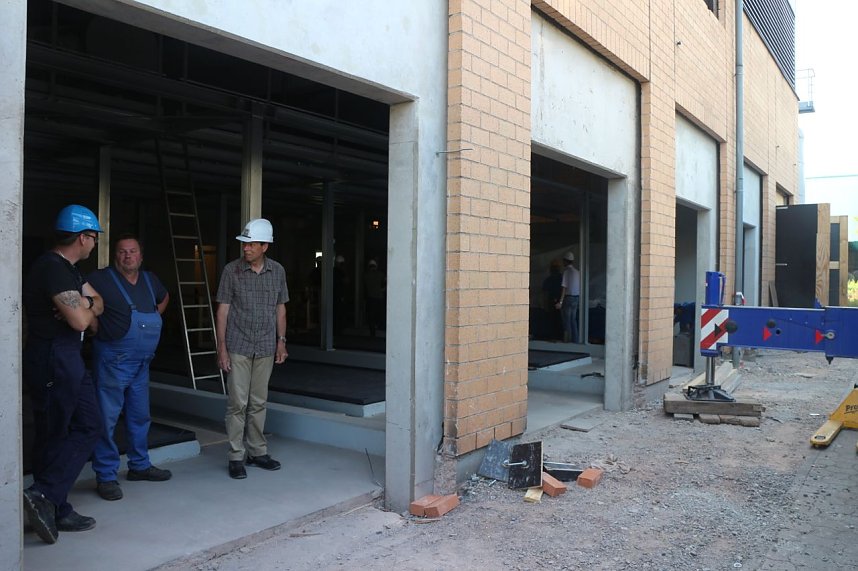 Aufgehangen und eingef&auml;delt - "Repowering" am Nordh&auml;user BHKW