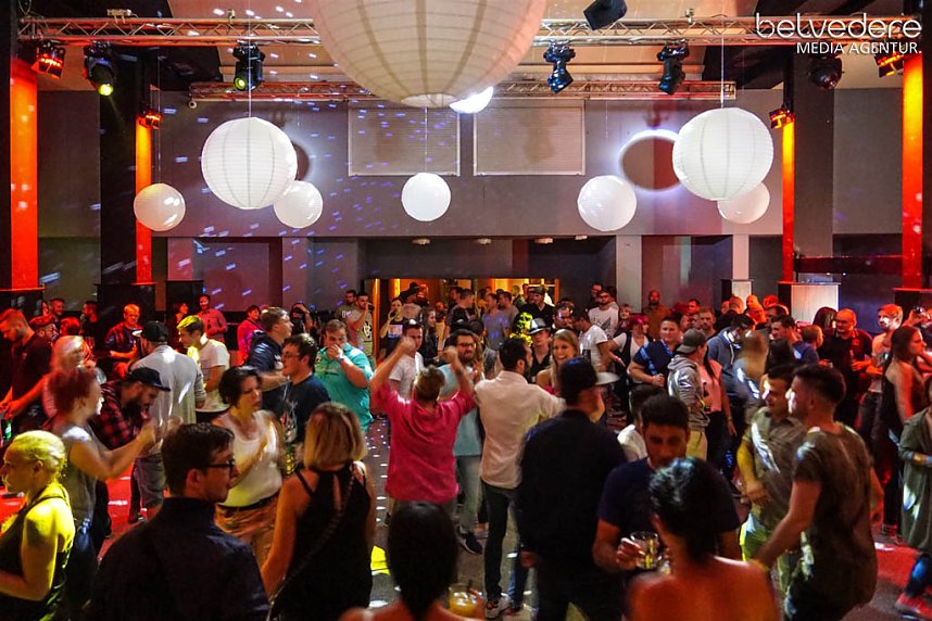 Party im Jugendclubhaus in Nordhausen - der Samstag