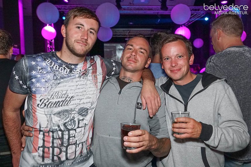 Party im Jugendclubhaus in Nordhausen - der Samstag