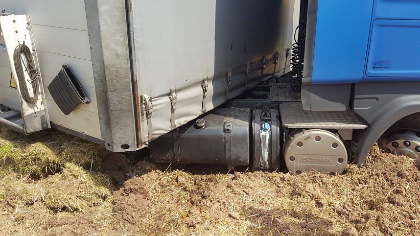 Unfall auf der B4 in H&ouml;he Fuchsfarm