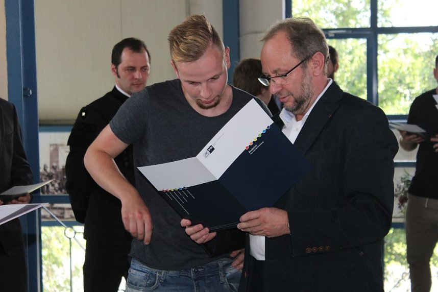 Bergbautechnologen beendeten Ausbildung