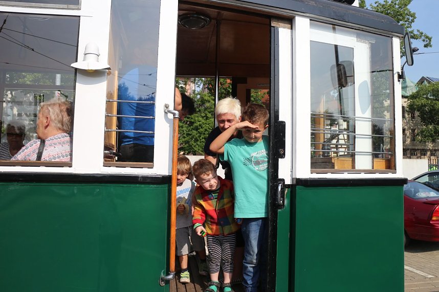 Tag der offenen T&uuml;r im Stra&szlig;enbahndepot