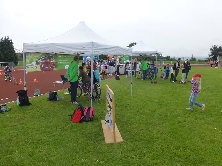 Schulanfangsaktionstag auf dem Hohekreuz-Sportplatz