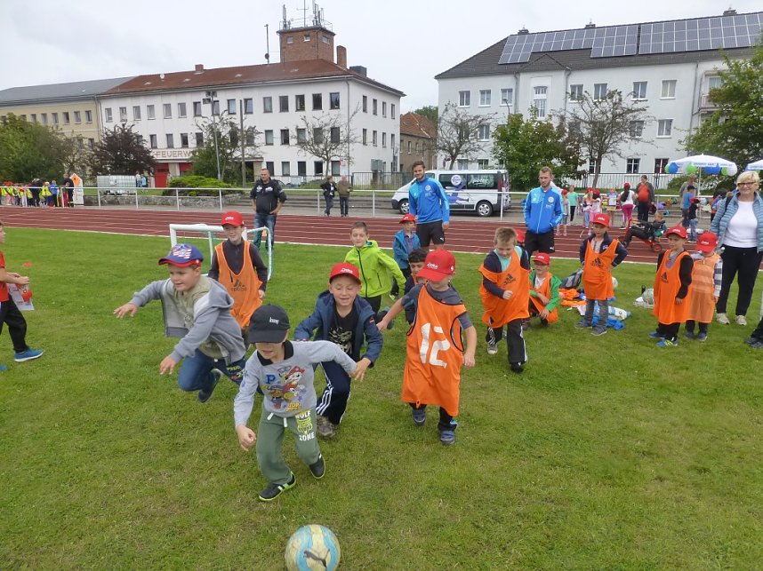 Schulanfangsaktionstag auf dem Hohekreuz-Sportplatz