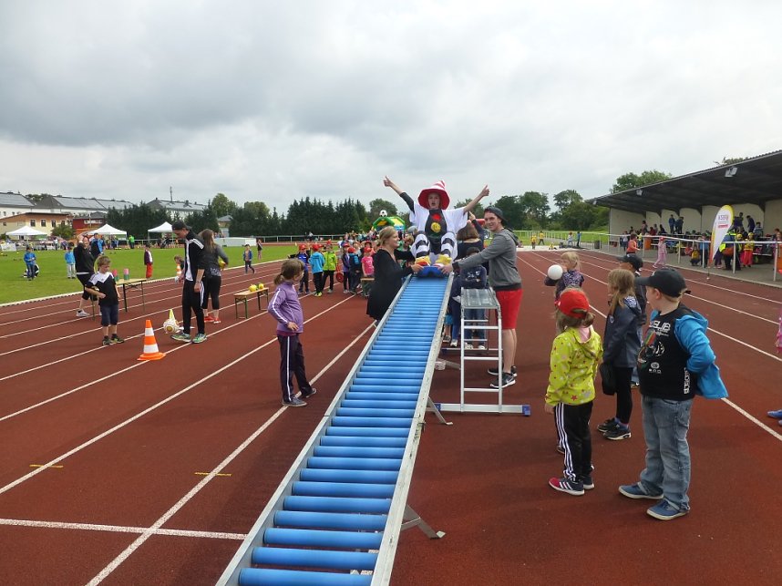 Schulanfangsaktionstag auf dem Hohekreuz-Sportplatz