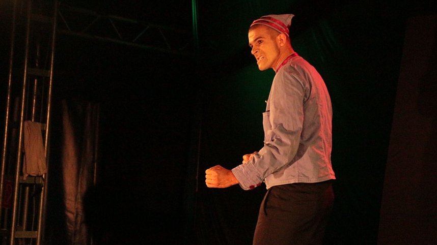 Mit Elias Elastisch beendet das Zappelini Zelt die Sommerpause