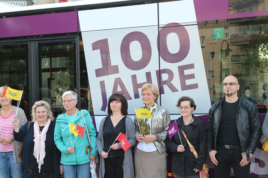 Ein Bus zum Geburtstag - Theater Nordhausen feiert 100. Jubil&auml;um