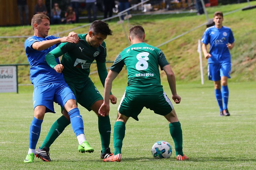 4:1 gewann Wacker im Pokal gegen Siemerode