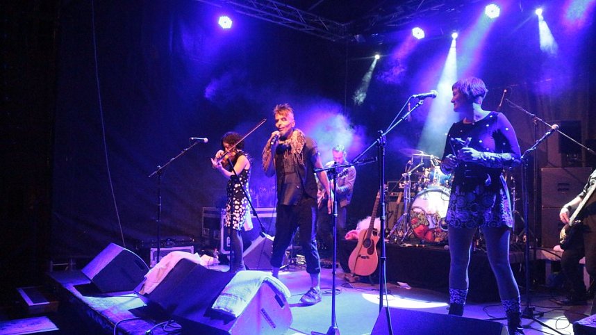 Jazz-Attack auf dem Hof der Jugendkunstschule Nordhausen