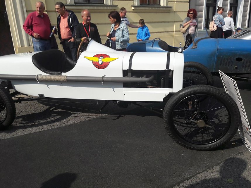 50 Jahre Veteran Car Club Praha