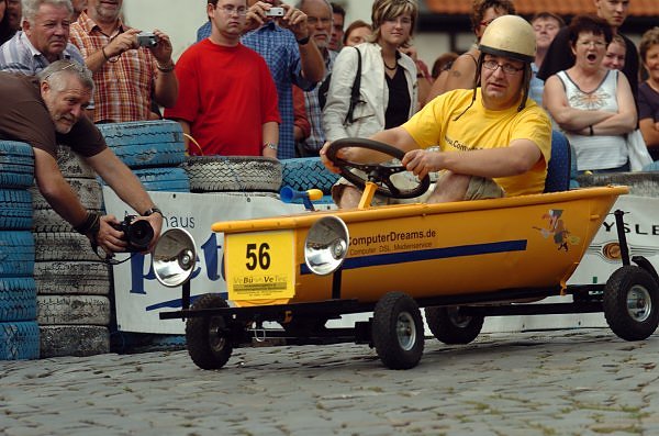 Seifenkistenrennen in der Altstadt 2006