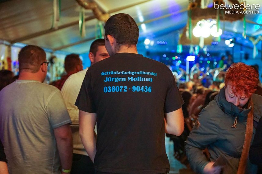 Kirmestanz im Samstagabend