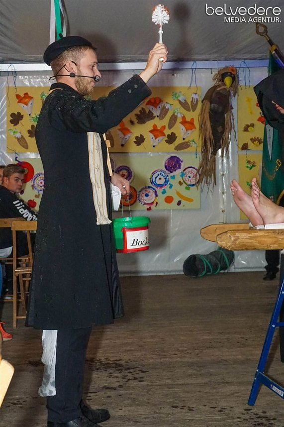 Kirmestanz im Samstagabend