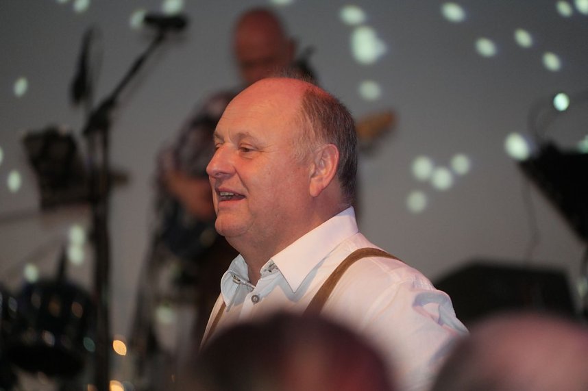 Helmut Peter feierte Geburtstag mit 600 G&auml;sten