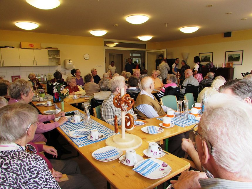Oktoberfest im Pflegeheim Katharina-von-Bora