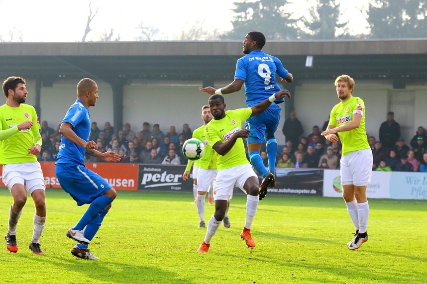 Unentschieden im Spitzenspiel