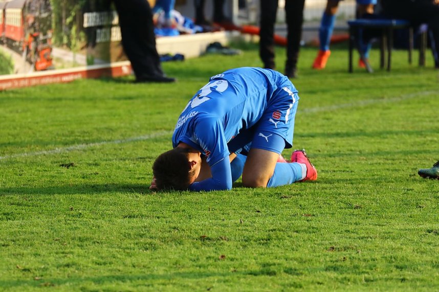 Unentschieden im Spitzenspiel