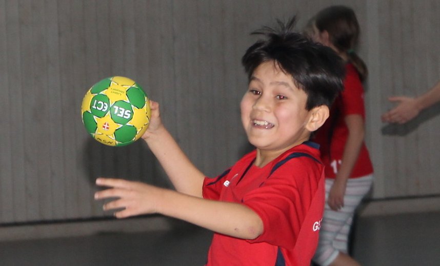 Handball Nachwuchs - der erste Sieg der Saison geht an Petersdorf