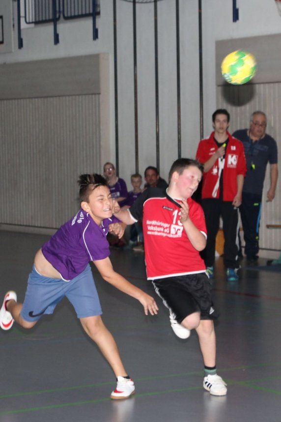 Handball Nachwuchs - der erste Sieg der Saison geht an Petersdorf