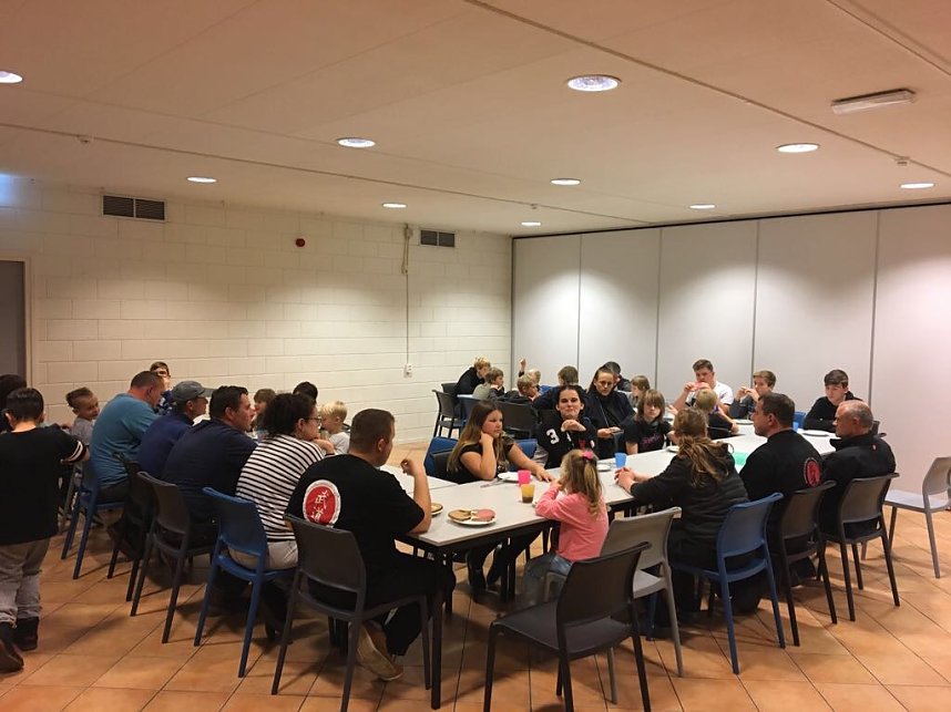 International Kampfluft in Holland geschnuppert