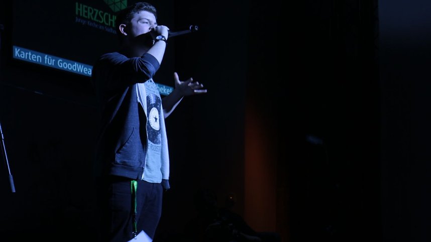 Poetry Slam in der Altendorfer Kirche