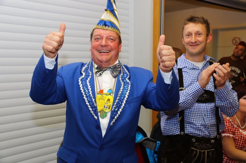 Ausgelassene Stimmung in der Festhalle