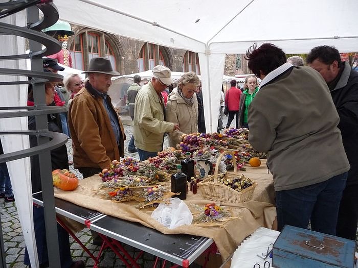 Tr&auml;nen auf dem Markt