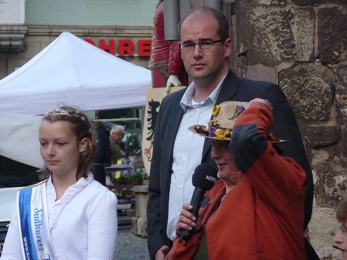 Tr&auml;nen auf dem Markt