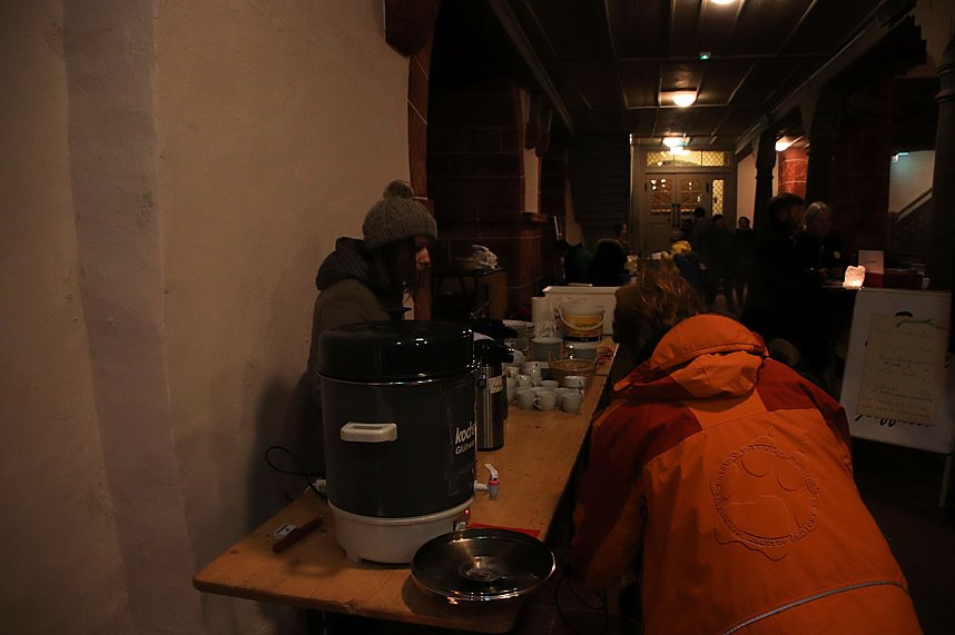 Am Theater und an der Kirche