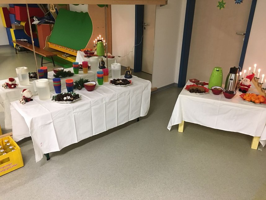 T&uuml;ren &ouml;ffnen in Harztor