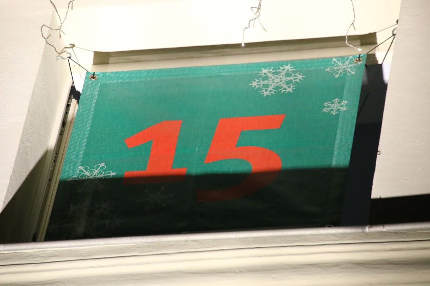 Wacker singt Weihnachtslieder