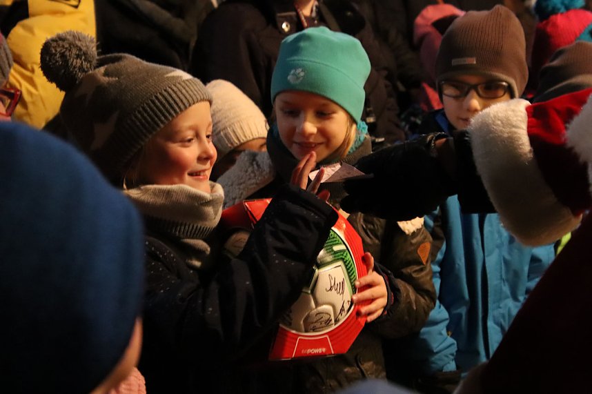 Wacker singt Weihnachtslieder