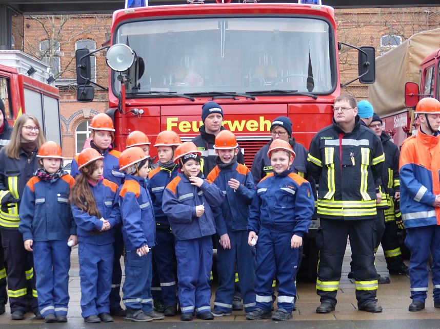 Friedenslicht wurde &uuml;bergeben