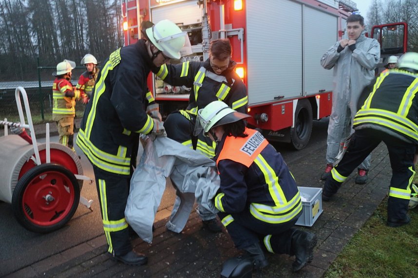 Gefahrgutzug des Landkreises im Einsatz