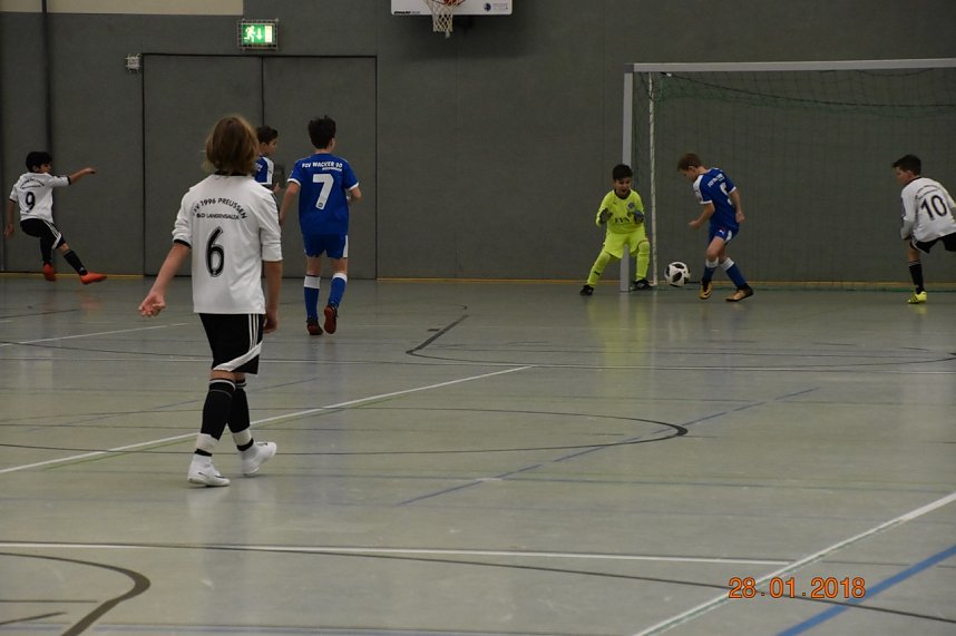 E1 Siegreich beim Hallencup