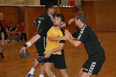 Spitzenreiter besiegt