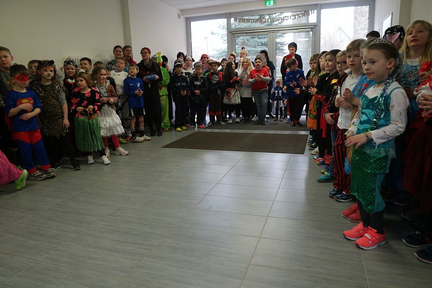 Neuer Turnraum in Gro&szlig;wechsungen eingeweiht