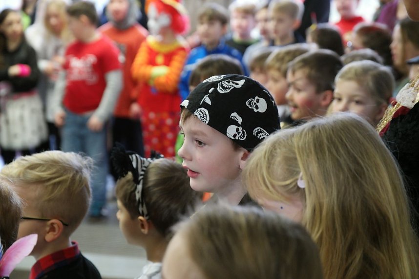 Neuer Turnraum in Gro&szlig;wechsungen eingeweiht