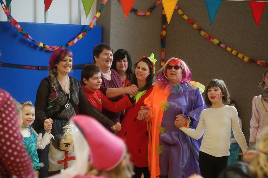 Neuer Turnraum in Gro&szlig;wechsungen eingeweiht