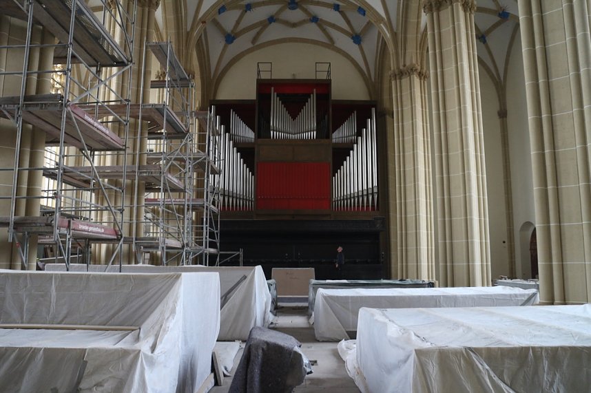 Sanierungsarbeiten im Dom zum Heiligen Kreuz